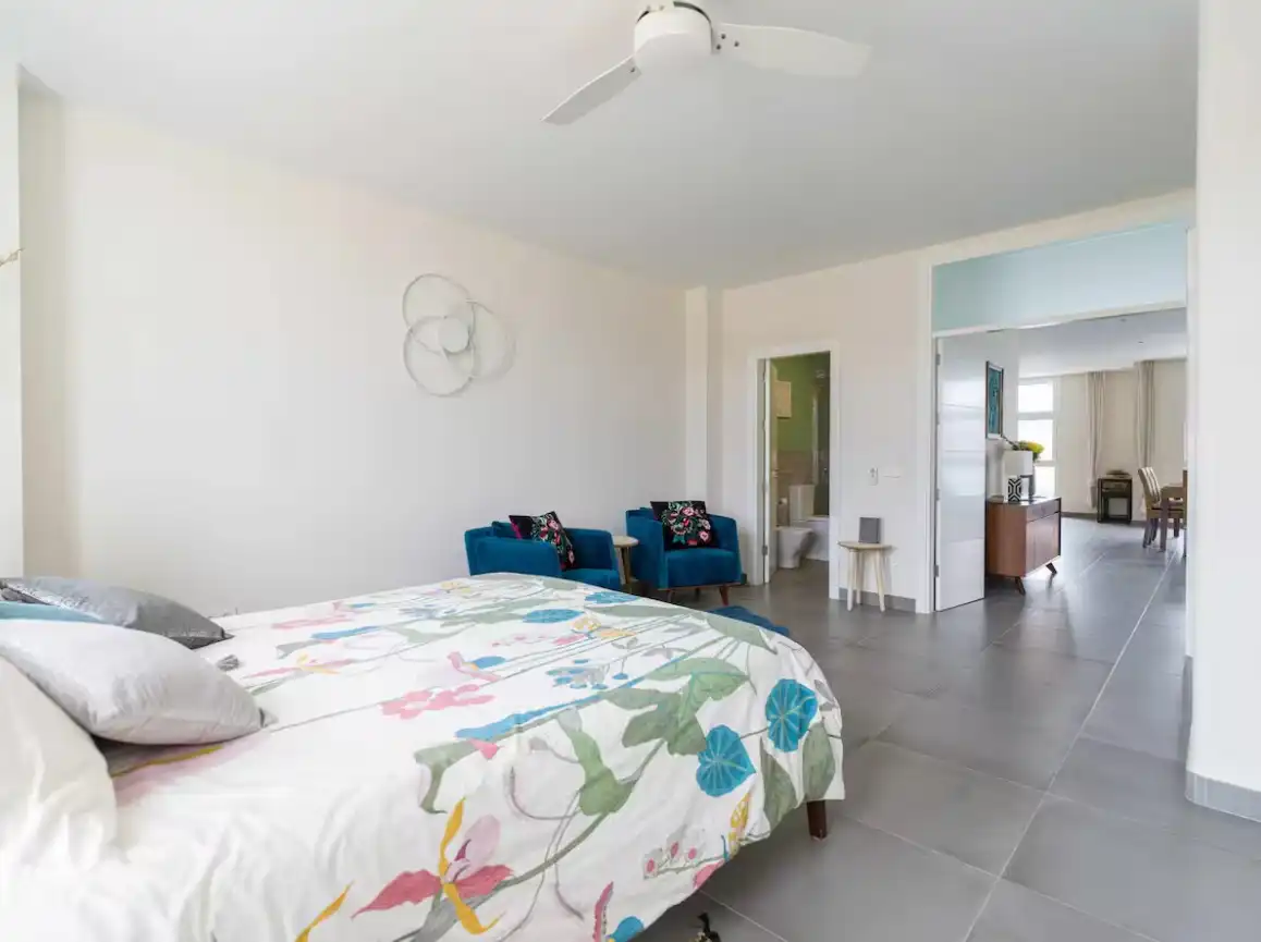 Dormitori de Apartament de lloguer en Las Palmas de Gran Canaria amb Aire condicionat, Calefacció i Parquet