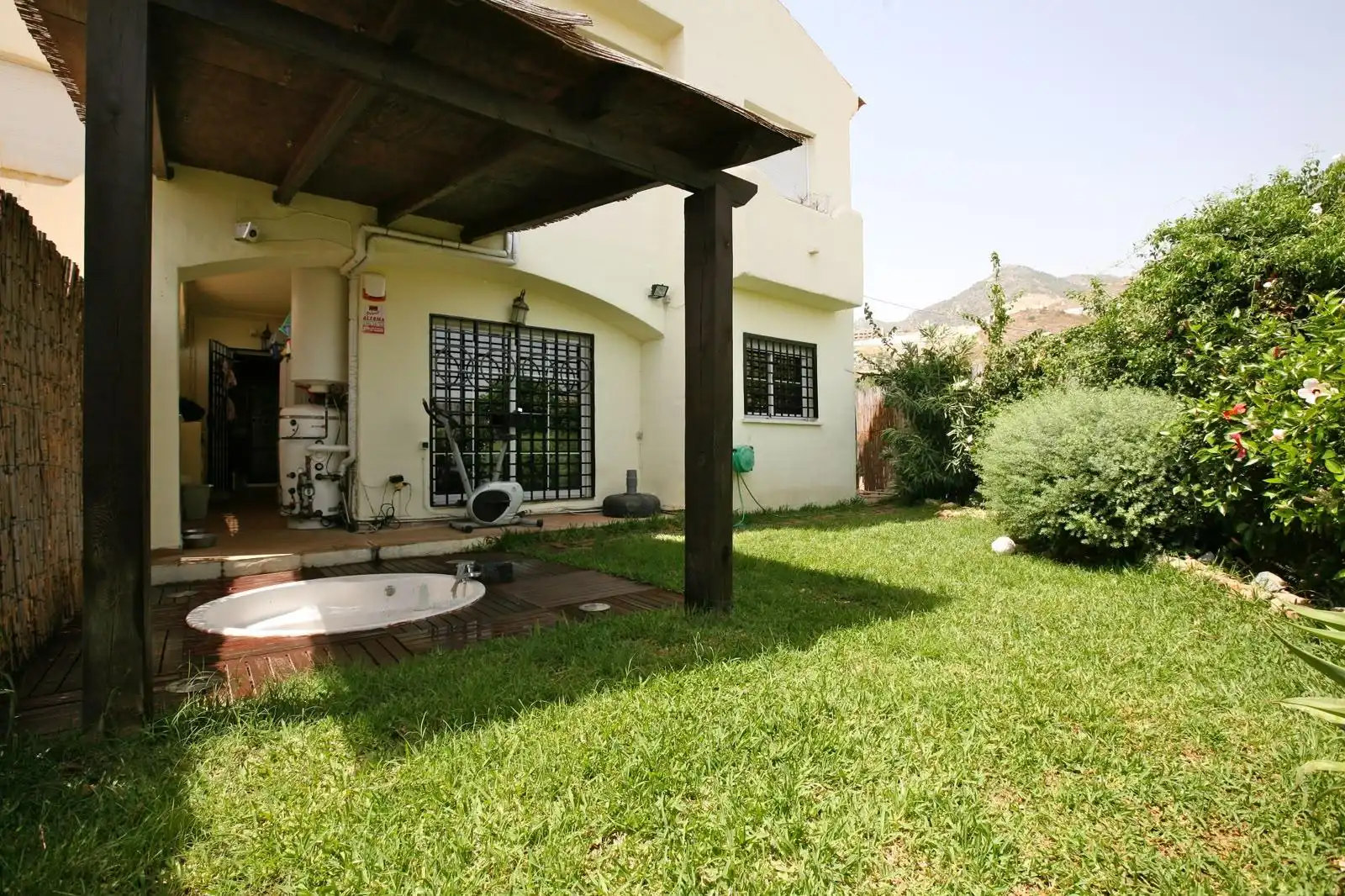 Baixos amb piscina en venda a Montealto - Monterrey