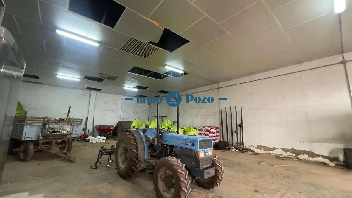 Nau industrial en venda en Guareña