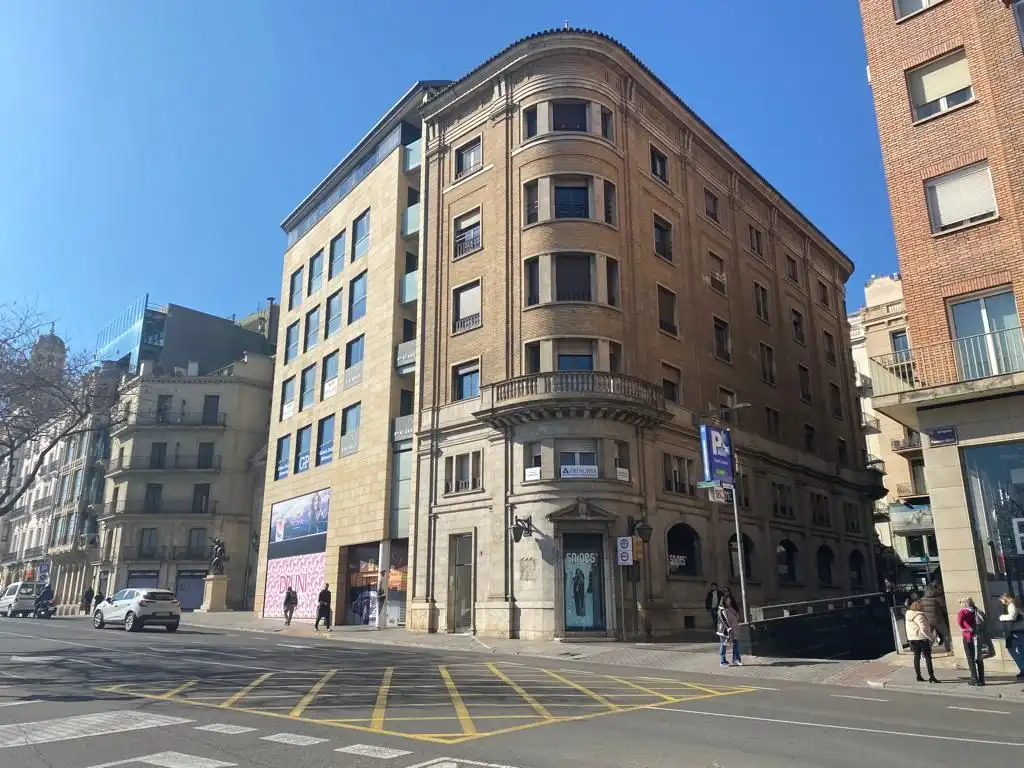 Außenansicht von Büro zur Miete in Lleida mit Klimaanlage, Heizung und Terrasse