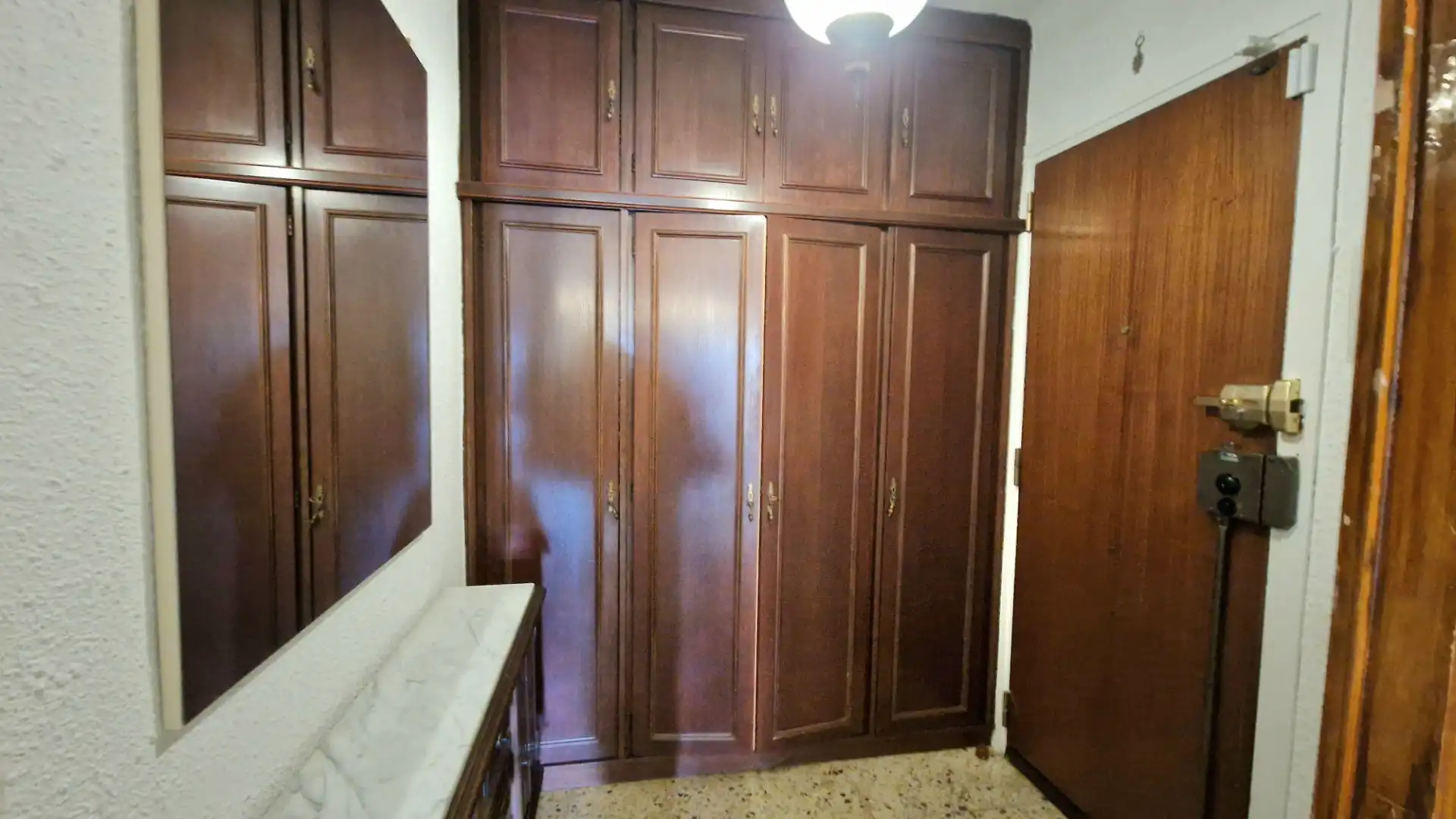 Schlafzimmer von Dachboden zum Verkauf in Santa Coloma de Gramenet mit Klimaanlage, Heizung und Terrasse