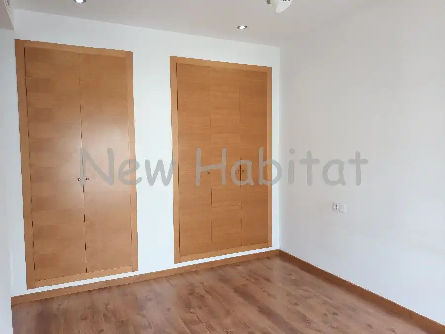 Habitación de Casa adosada en venta en Castellón de la Plana / Castelló de la Plana con Aire acondicionado, Jardín privado y Terraza