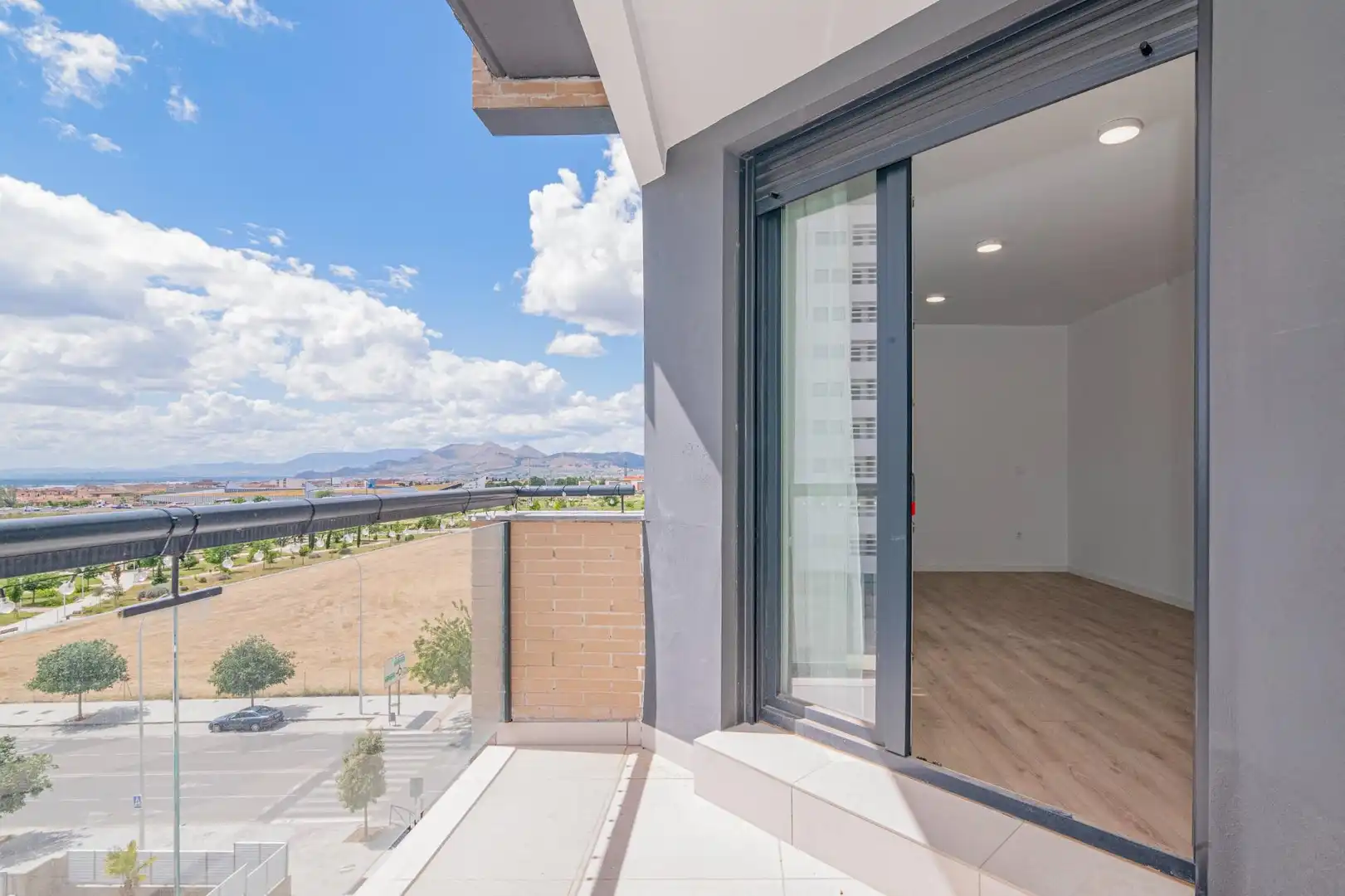 Piso con terraza en venta en Calle Calle Deifontes 2, imagen 22