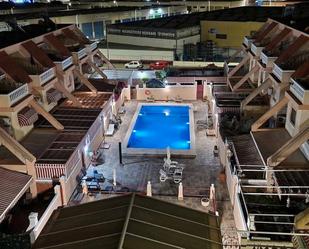 Piscina de Casa adosada en venda en  Melilla Capital amb Aire condicionat, Calefacció i Parquet