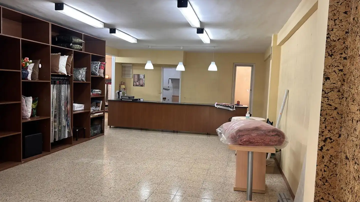 Local comercial en venda a De Francesc Sáez, imagen 3