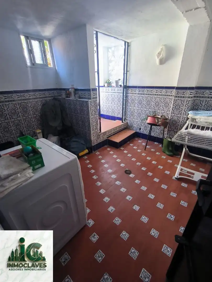 Bathroom of Detached homes for sale in Algeciras  with Terrace and Furnished