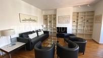 Living room of Flat to rent in  Barcelona Capital  with Air Conditioner, Heating and Furnished