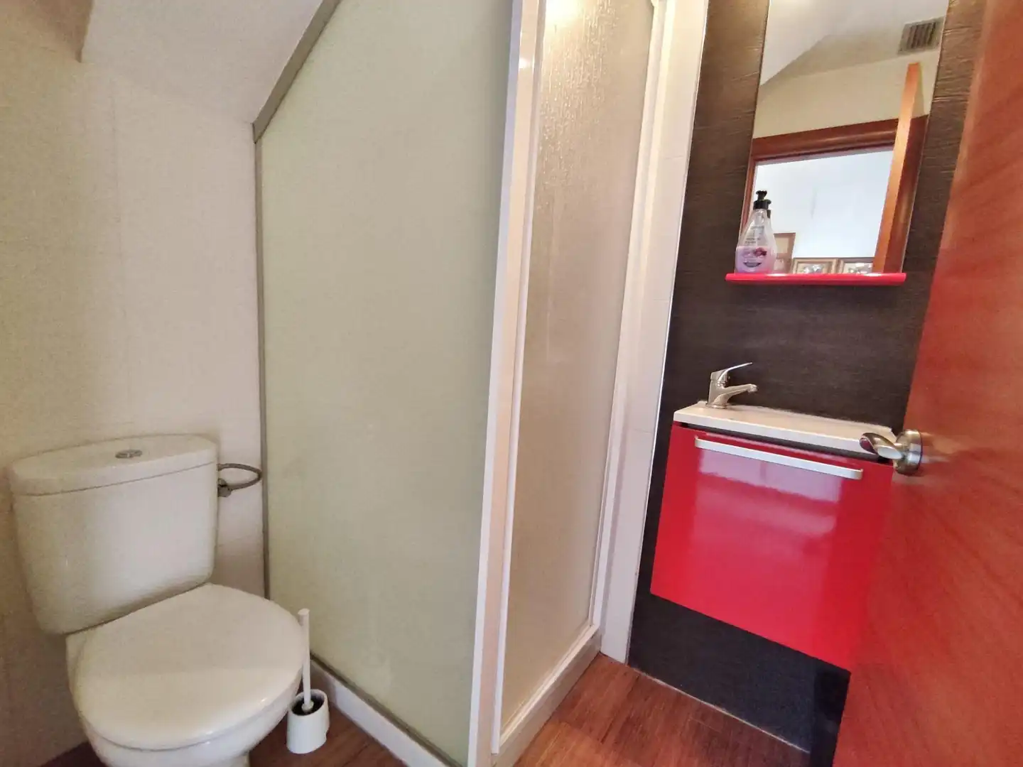 Badezimmer von Einfamilien-Reihenhaus zum Verkauf in Vidreres mit Heizung, Privatgarten und Terrasse