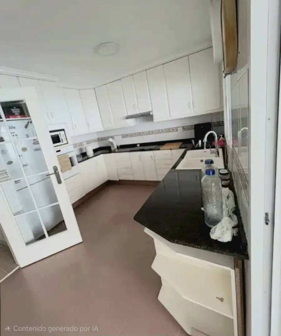 Cuina de Casa adosada en venda en Murcia amb Aire condicionat, Calefacció i Parquet