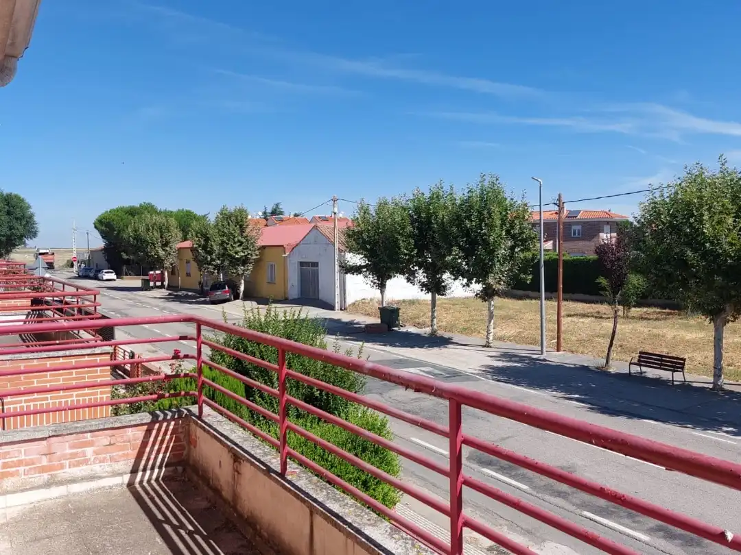 Vista exterior de Casa adosada en venta en La Vellés , Salamanca