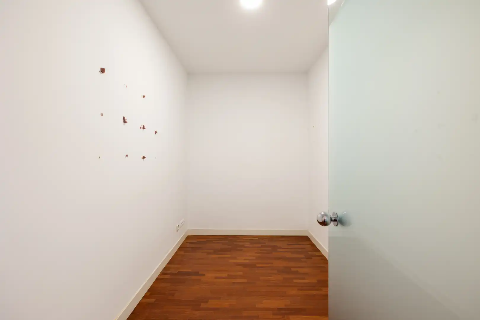 Wohnung zum Verkauf in Barcelona mit Klimaanlage, Heizung und Parkett