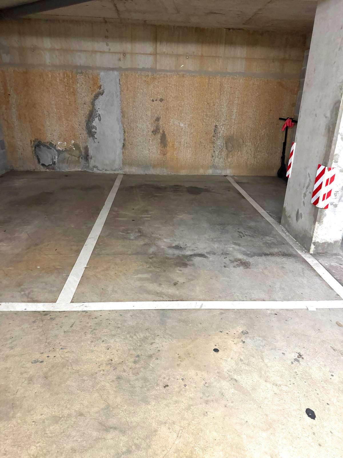 Aparcament de Garatge en venda en Sant Adrià de Besòs