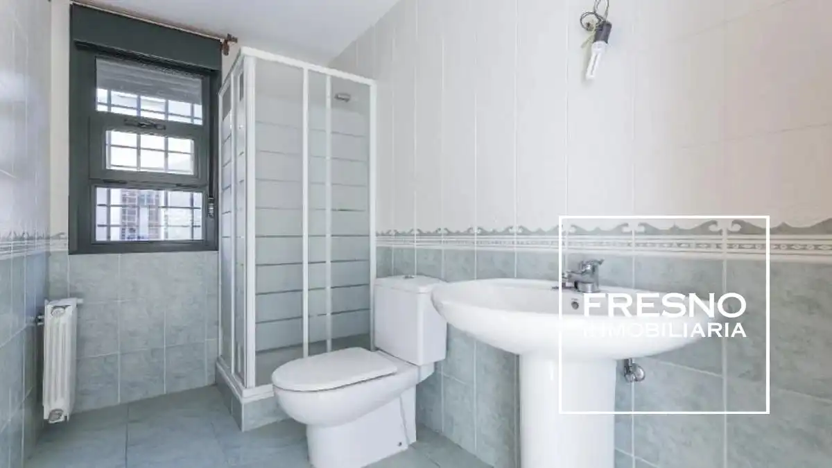 Baño de Casa adosada en venta en Rivas-Vaciamadrid con Jardín privado