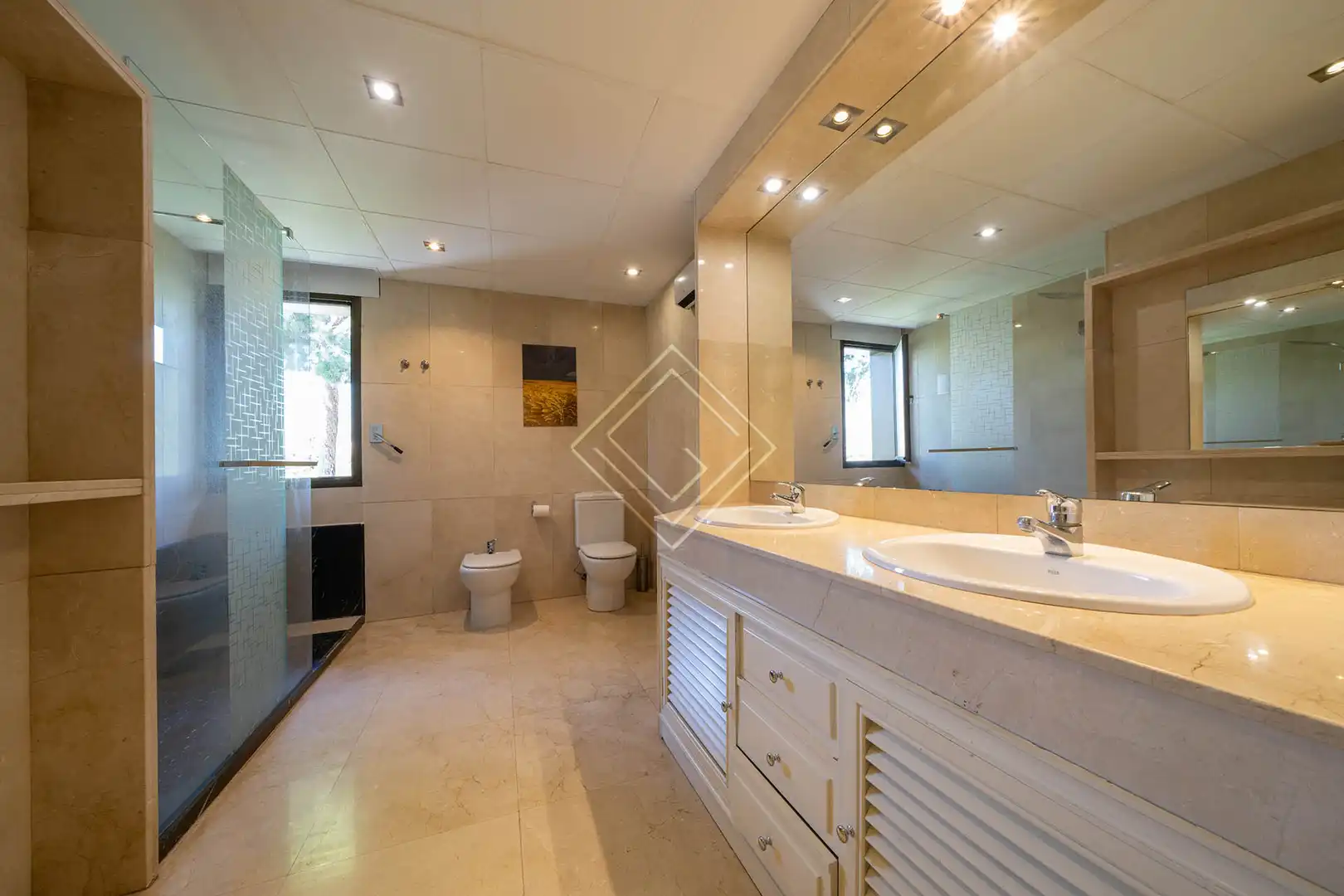 Baño de Casa o chalet en venta en Madrid con Aire acondicionado, Calefacción y Jardín privado