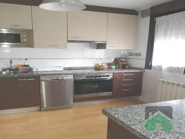 Cocina de Apartamento en venta en Gijón  con Calefacción, Parquet y Trastero