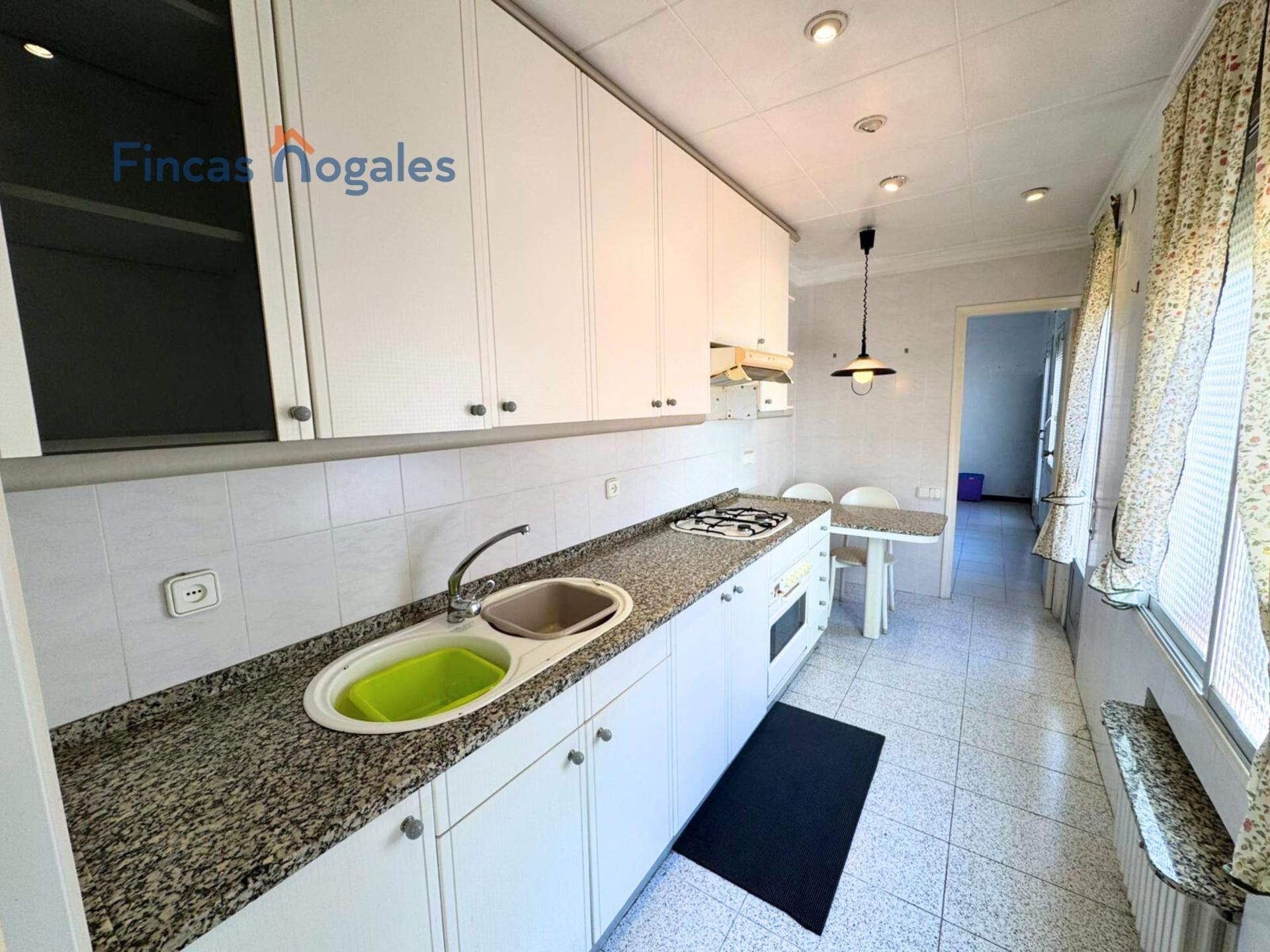 Kitchen of Single-family semi-detached for sale in Sabadell  with Terrace