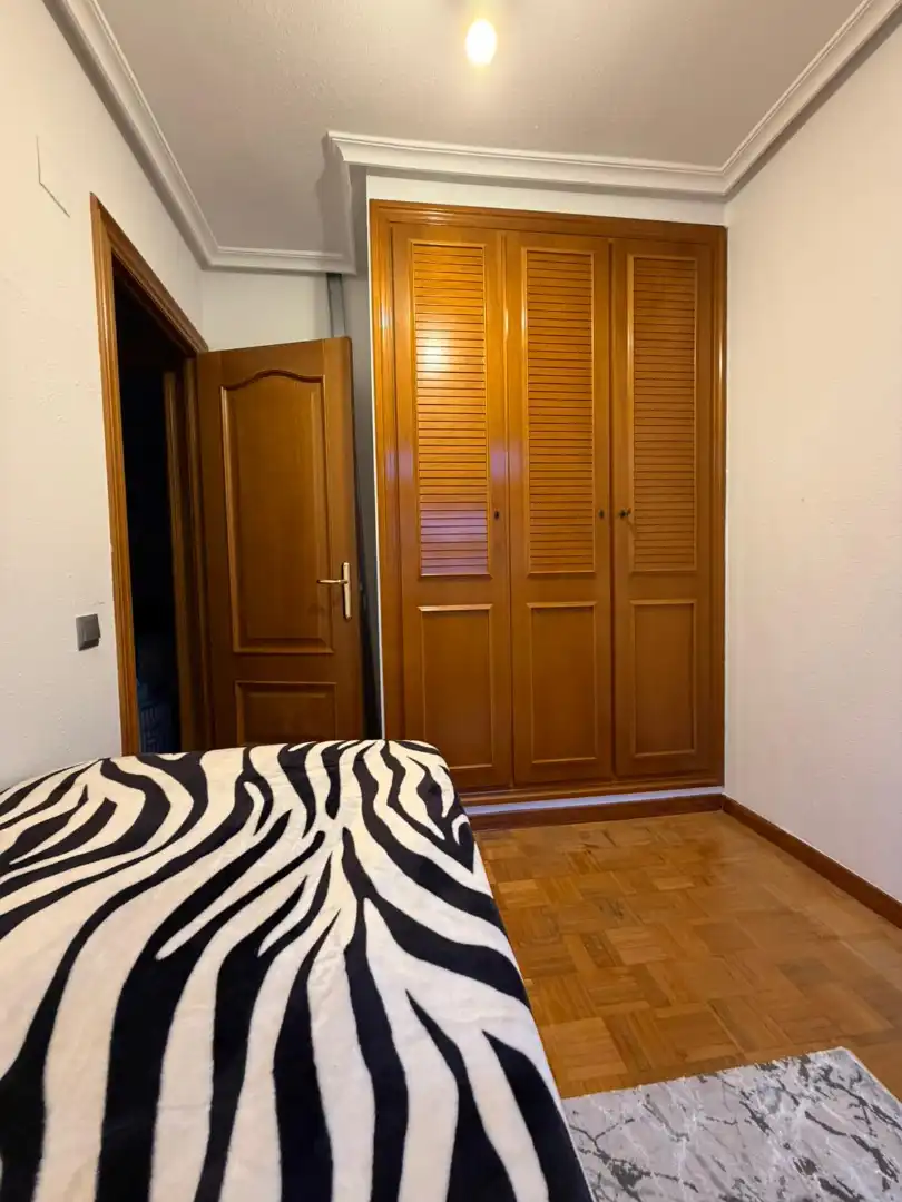 Piso con ascensor en venta en Calle Montes del Sueve, imagen 11