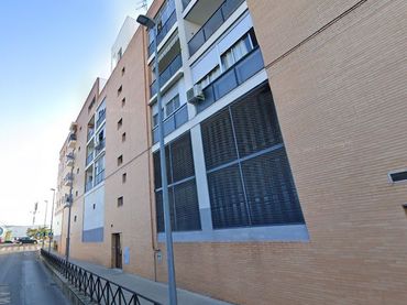 Piso en venta en Calle Zacarías de la Hera 34