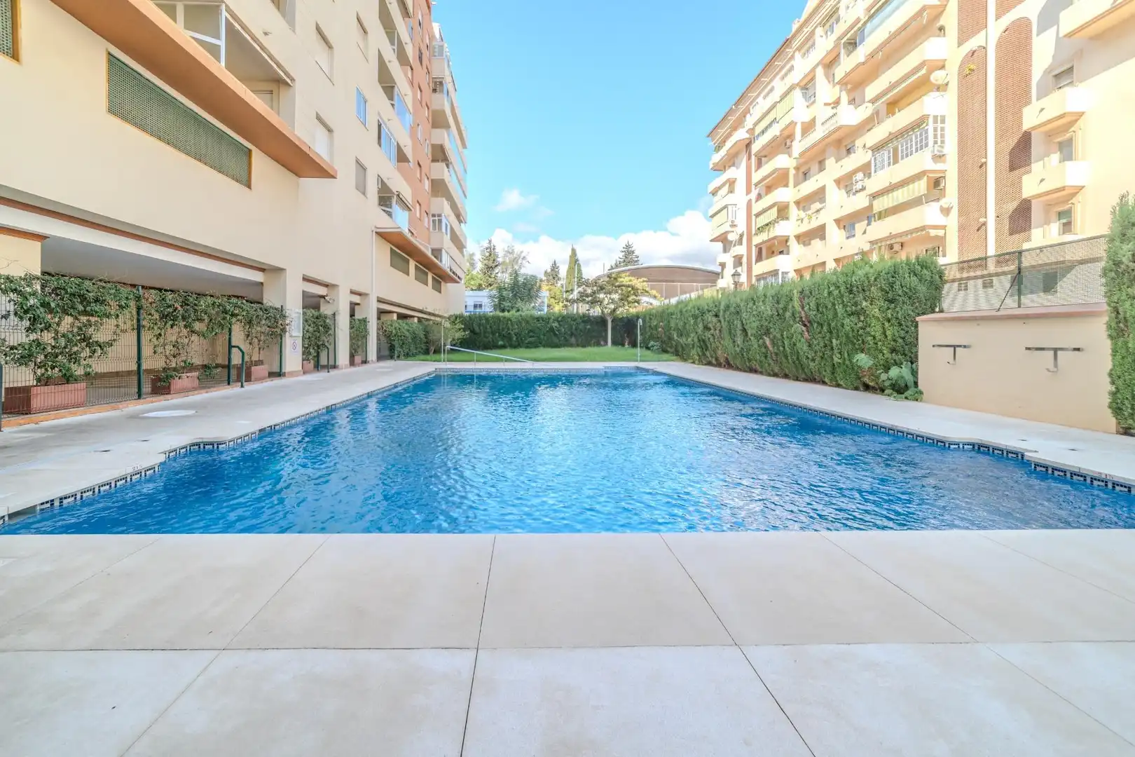 Swimming pool of Attic for sale in Fuengirola  with Air Conditioner, Private garden and Terrace