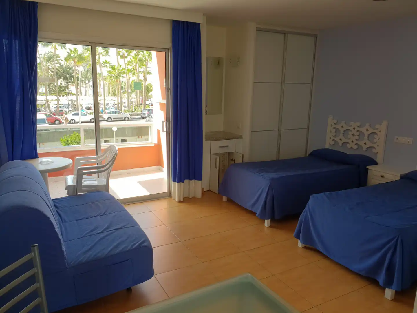 Dormitori de Estudi en venda en San Bartolomé de Tirajana amb Balcó i Piscina comunitària