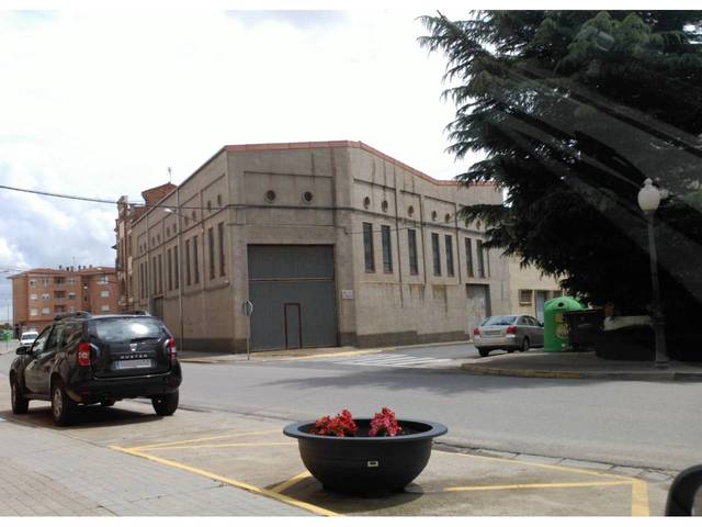 Local comercial en Venta en Calle LERIDA en Tamarite de Litera