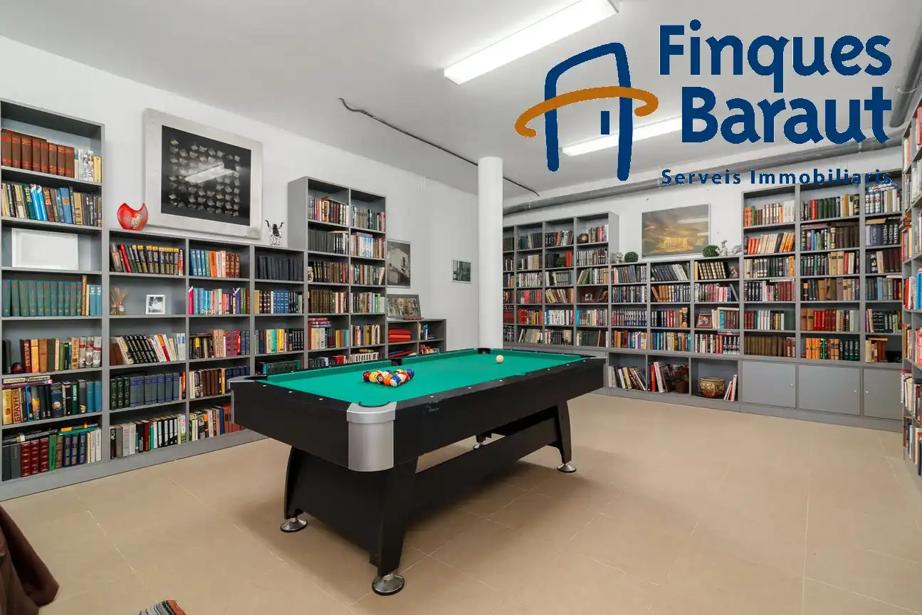 Houses for sale in Pau  with Air Conditioner, Heating and Private garden