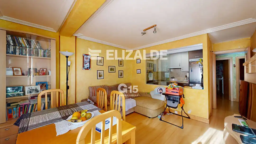 Habitación de Piso en venta en Donostia - San Sebastián  con Trastero y Balcón