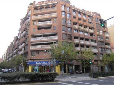 Aparcament amb ascensor en venda a c/ doctor peset aleixandre