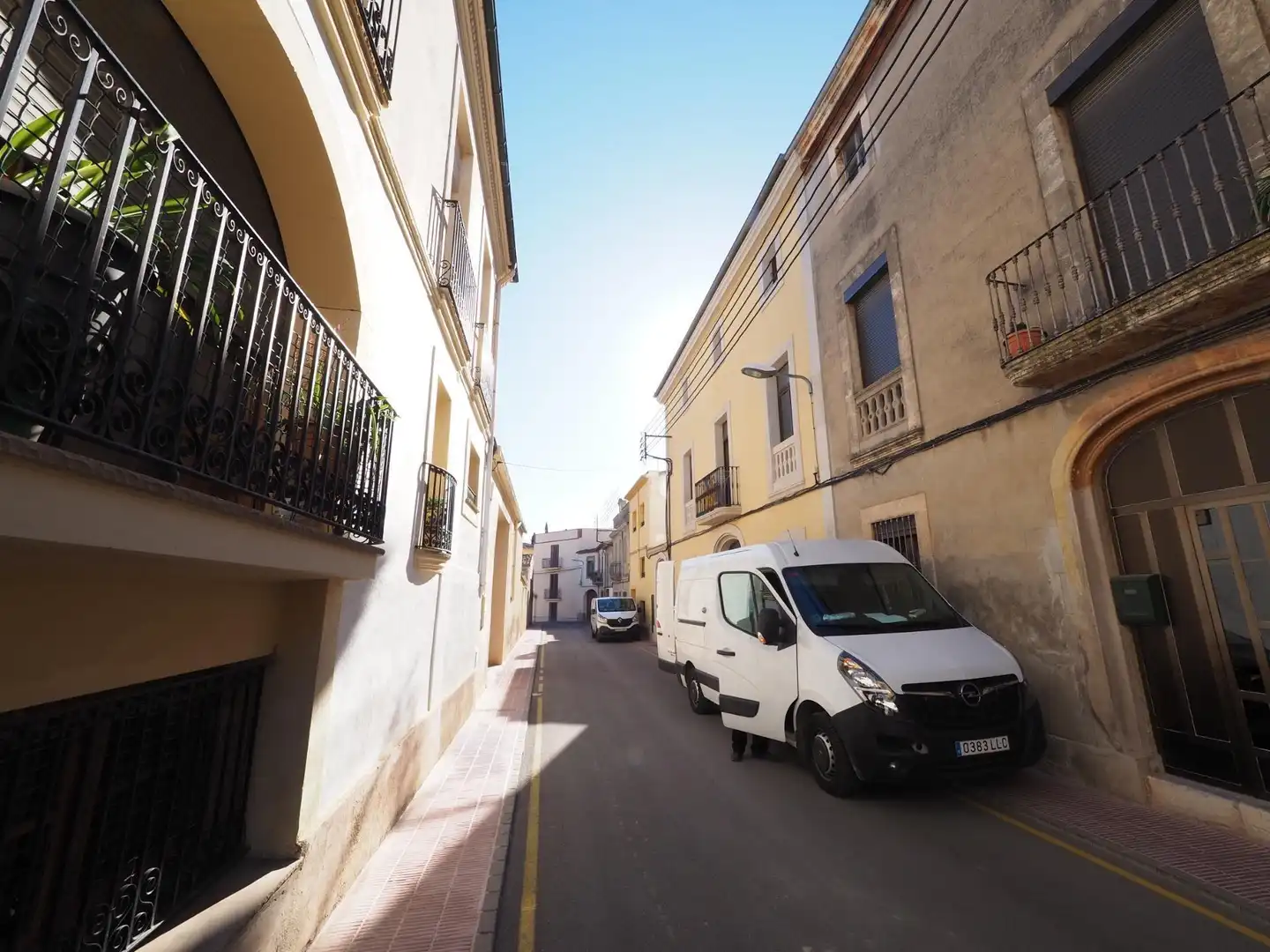 Vista exterior de Pis en venda en El Pla del Penedès