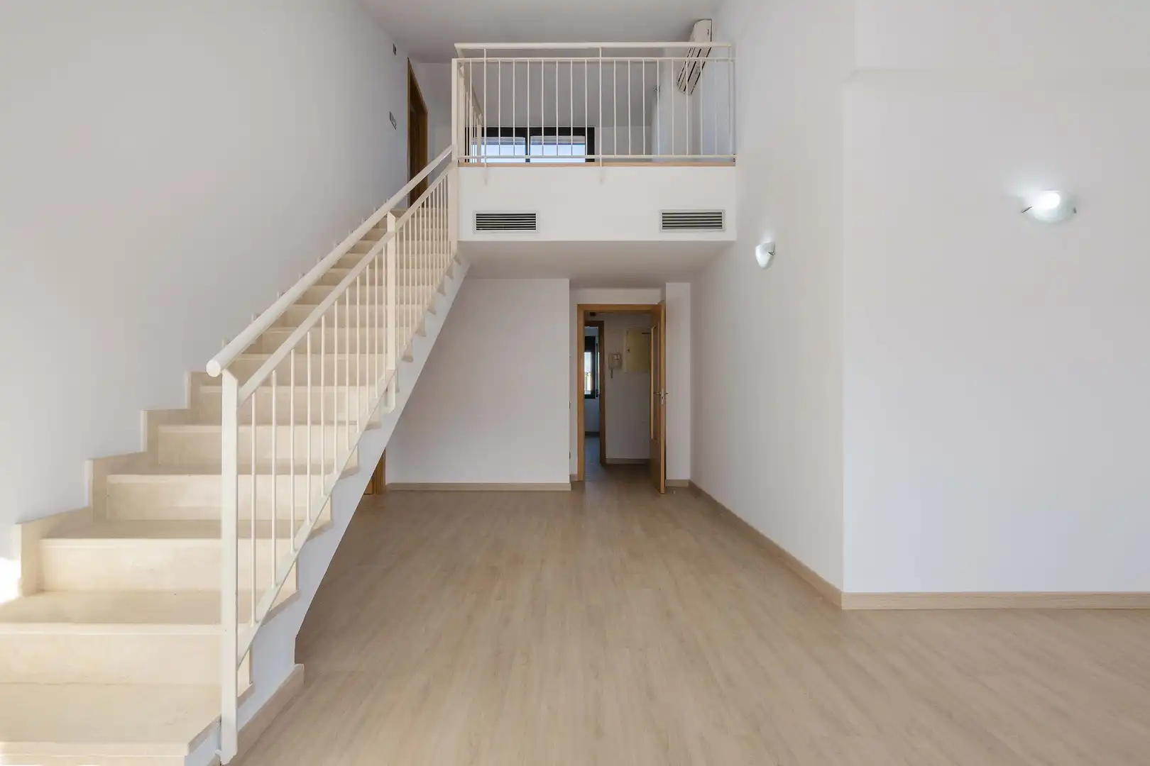 Flat with lift for sale in Borrell 46, imagen 2