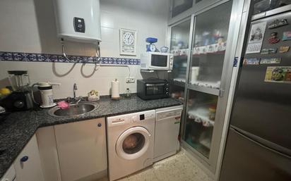 Kitchen of Flat for sale in Dos Hermanas  with Air Conditioner