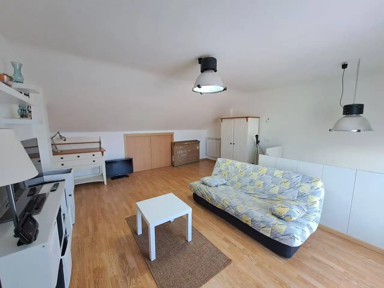 Sala de estar de Casa o chalet en venta en Valdorros con Calefacción, Jardín privado y Parquet
