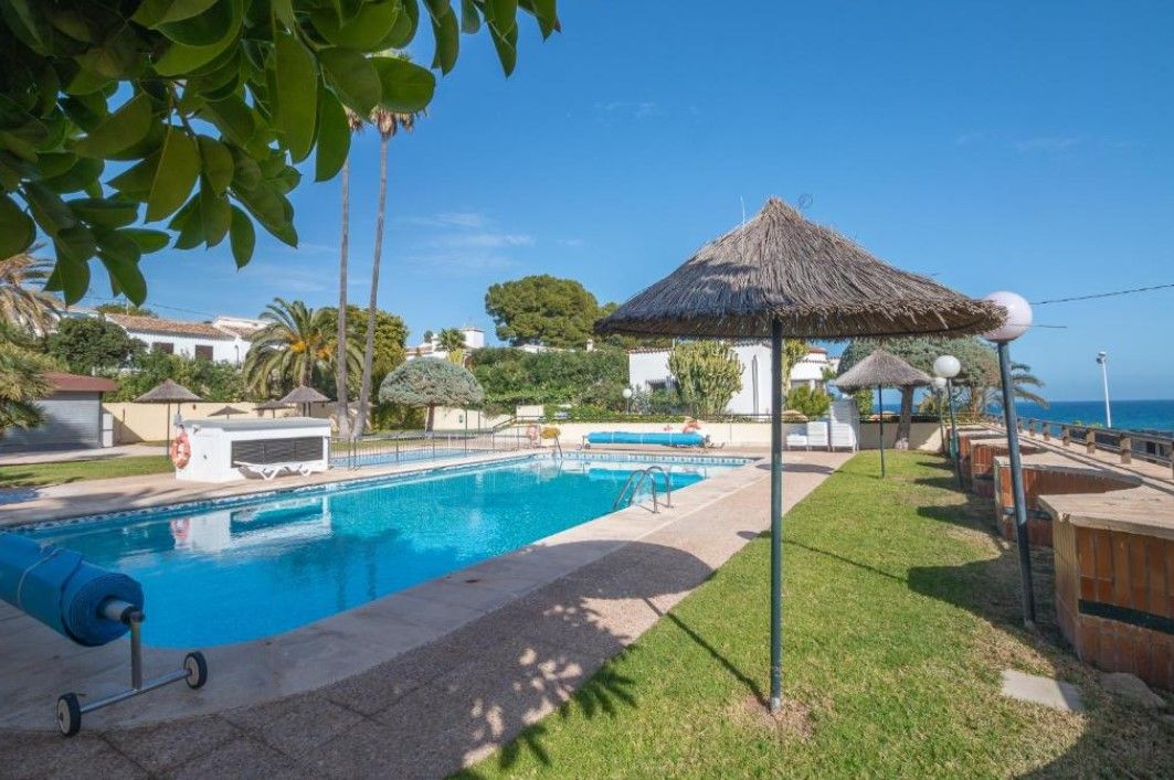 Apartment for sale in La Caleta - La Calalga -  Les Bassetes
