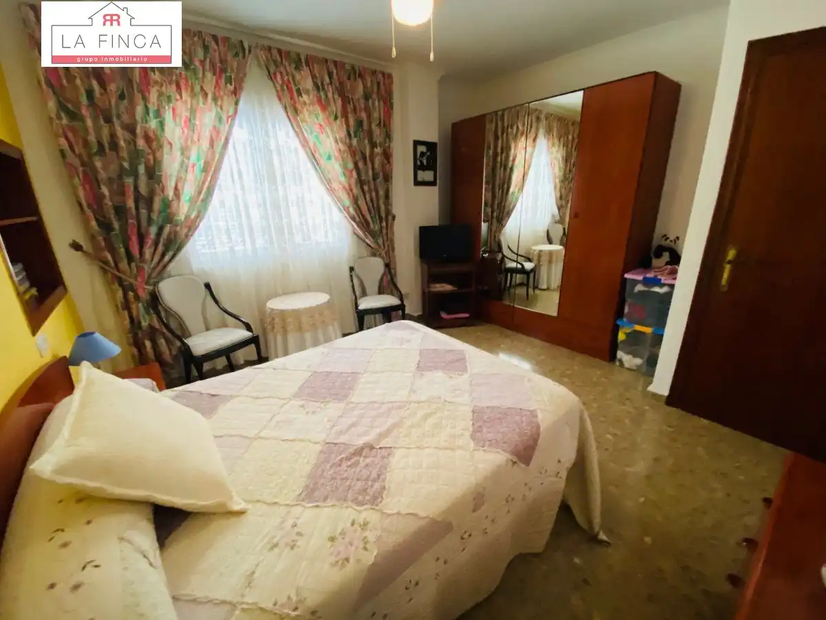 Bedroom of Houses for sale in Málaga  with Private garden, Terrace and Storage room