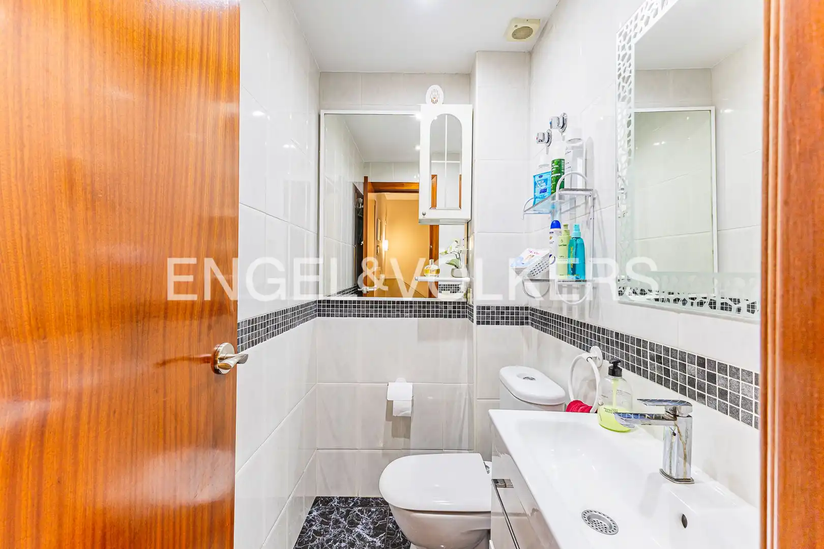 Baño de Casa o chalet en venta en Viladecans con Calefacción, Jardín privado y Terraza