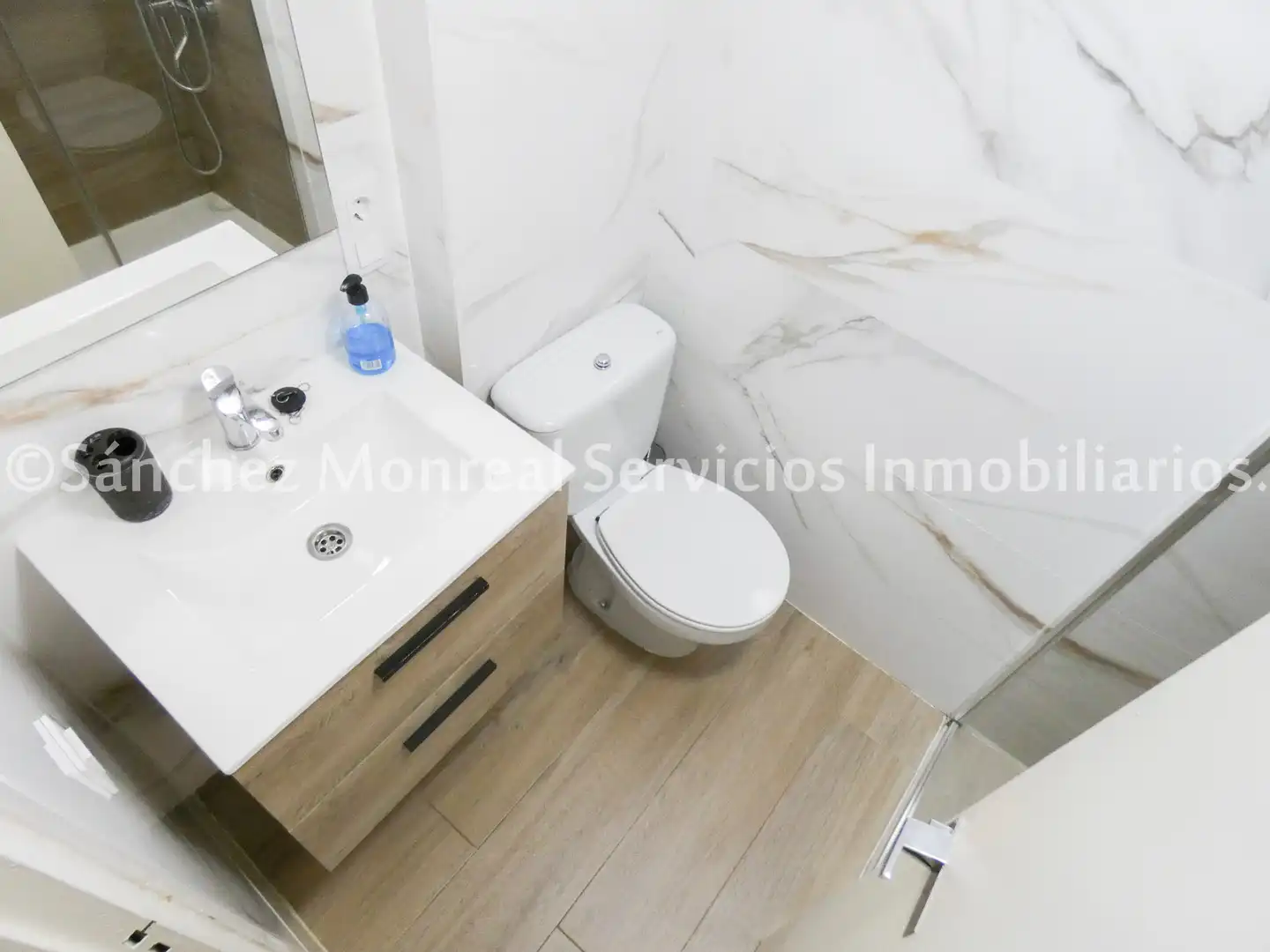 Baño de Piso de alquiler en Alcázar de San Juan con Aire acondicionado, Terraza y Amueblado