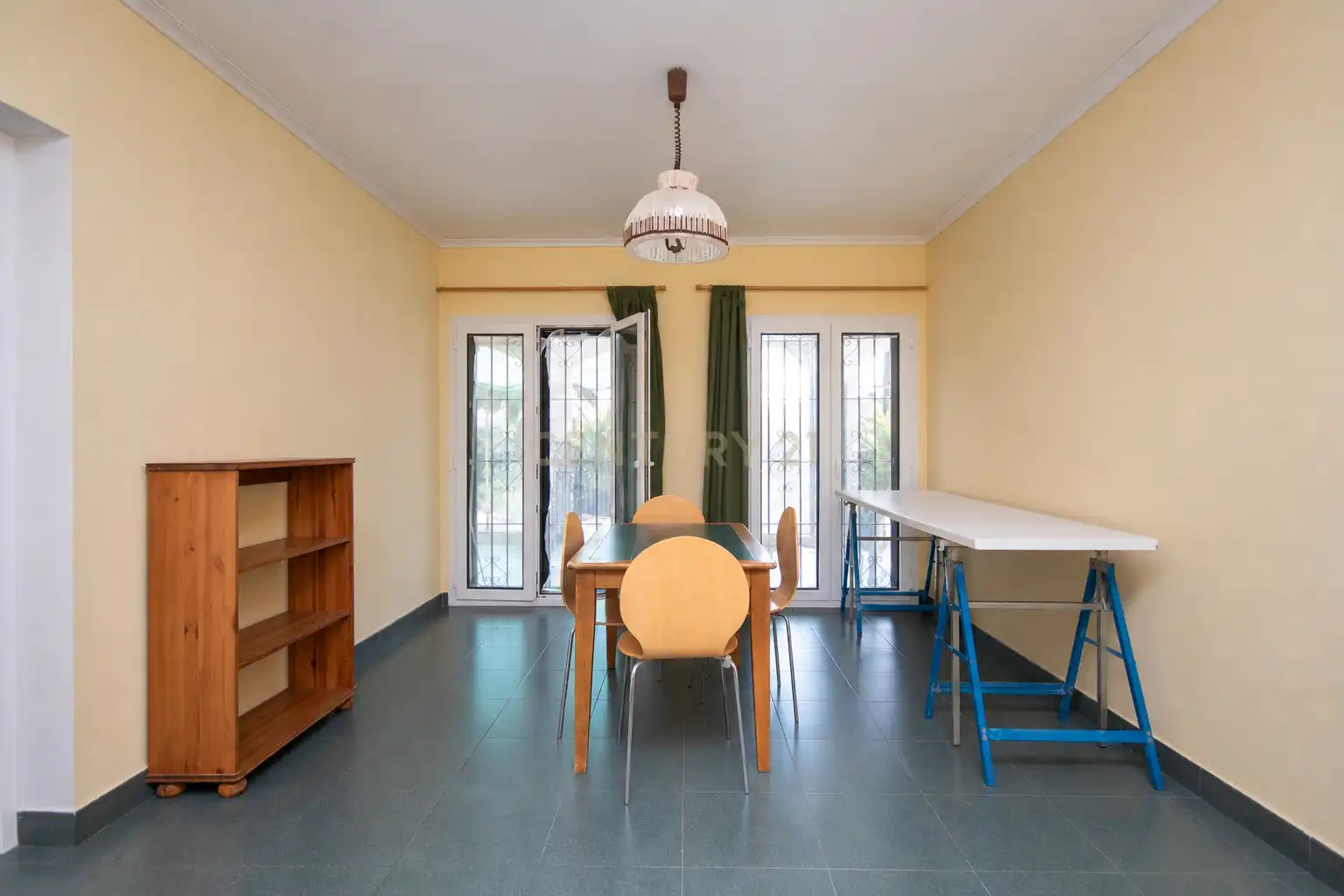 Comedor de Casa o chalet en venta en Alicante / Alacant con Jardín privado, Trastero y Piscina