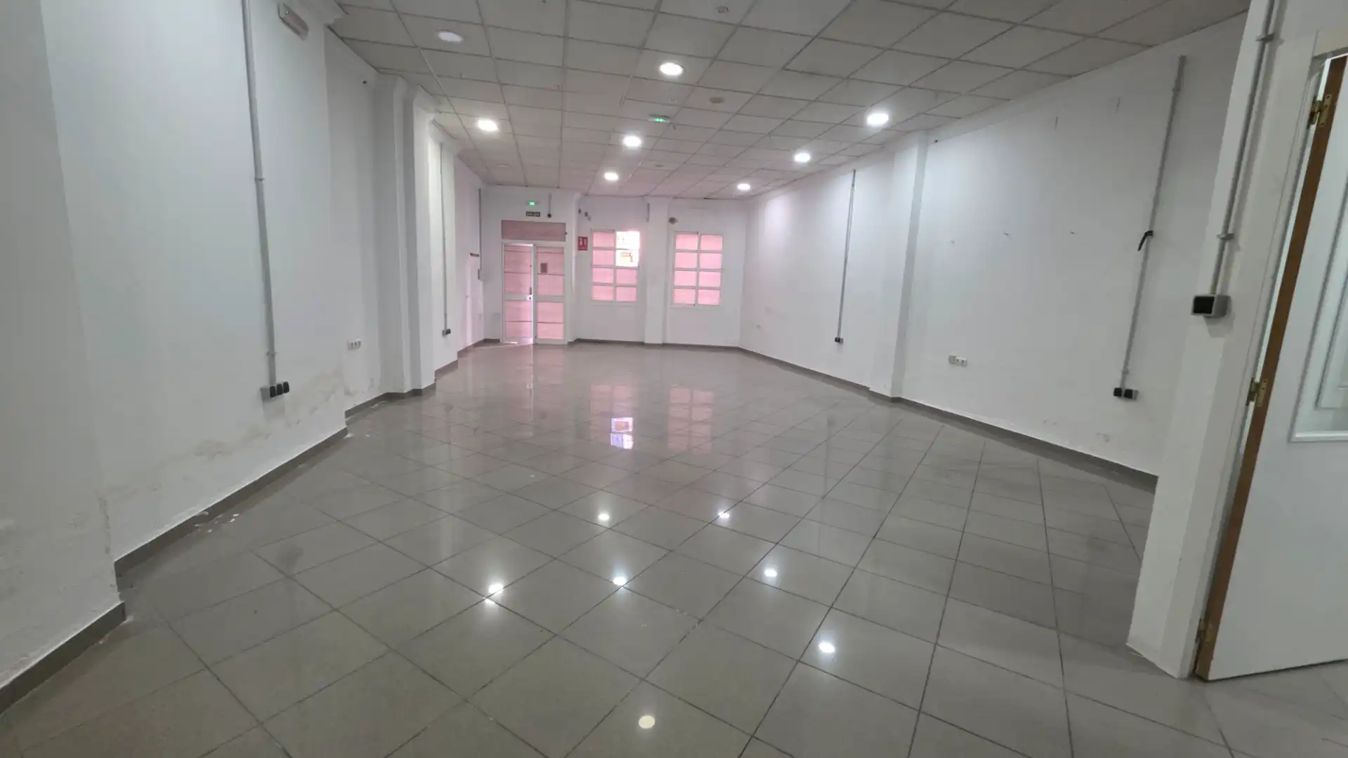 Local comercial en venda a Ubrique