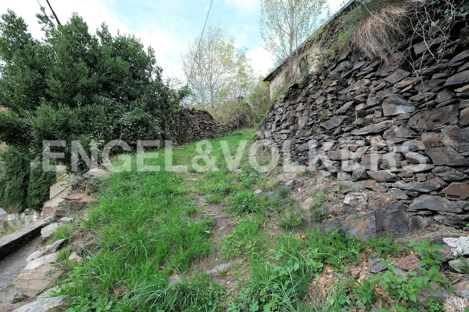 Casa con jardín en venta en Bausen, imagen 11