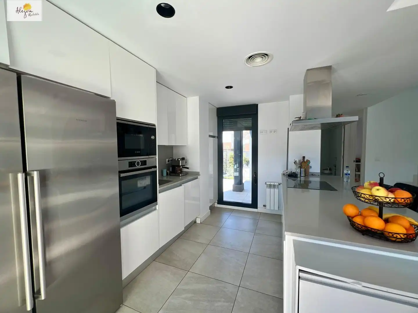 Houses for sale in Calle MAR EGEO, Torre en Conill - Cumbres de San Antonio