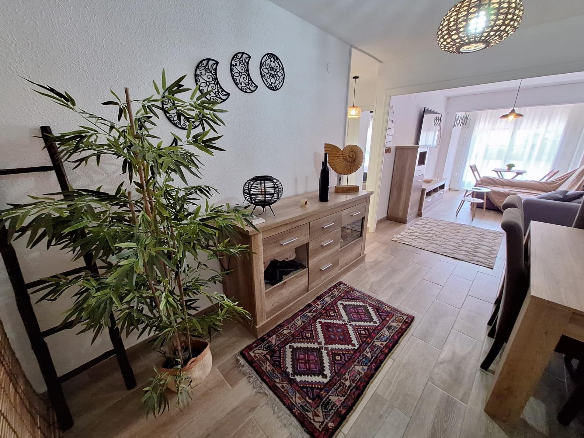 Planta baixa de lloguer en Torrevieja amb Terrassa i Balcó