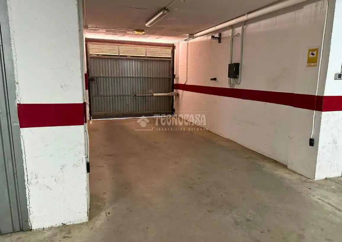 Parking de Piso en venta en Torrox con Terraza y Balcón