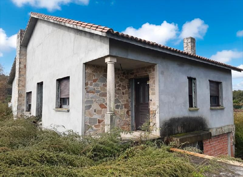 Exterior view of House or chalet for sale in Catoira  with Private garden, Storage room and Alarm