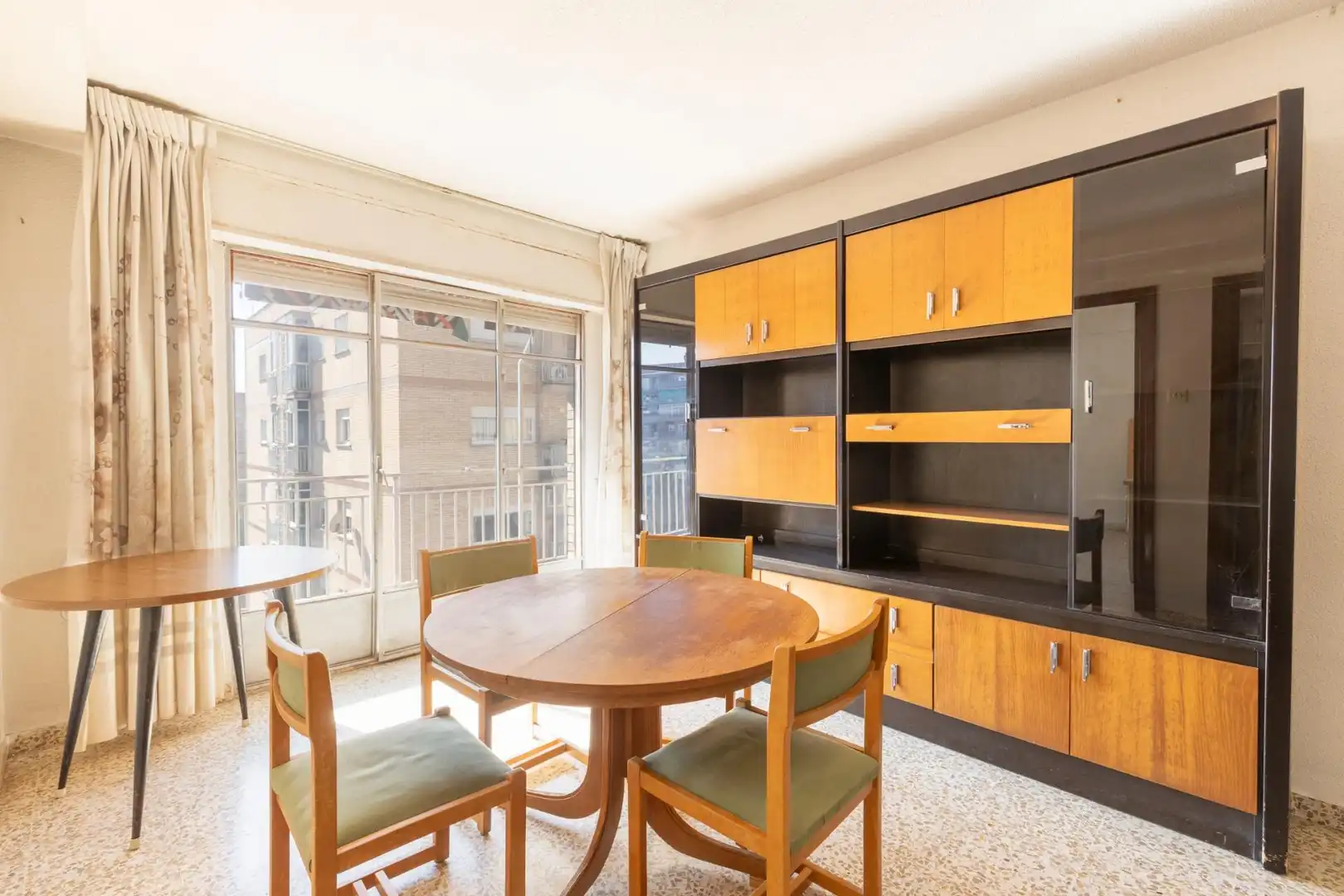 Menjador de Pis en venda en Granada amb Terrassa