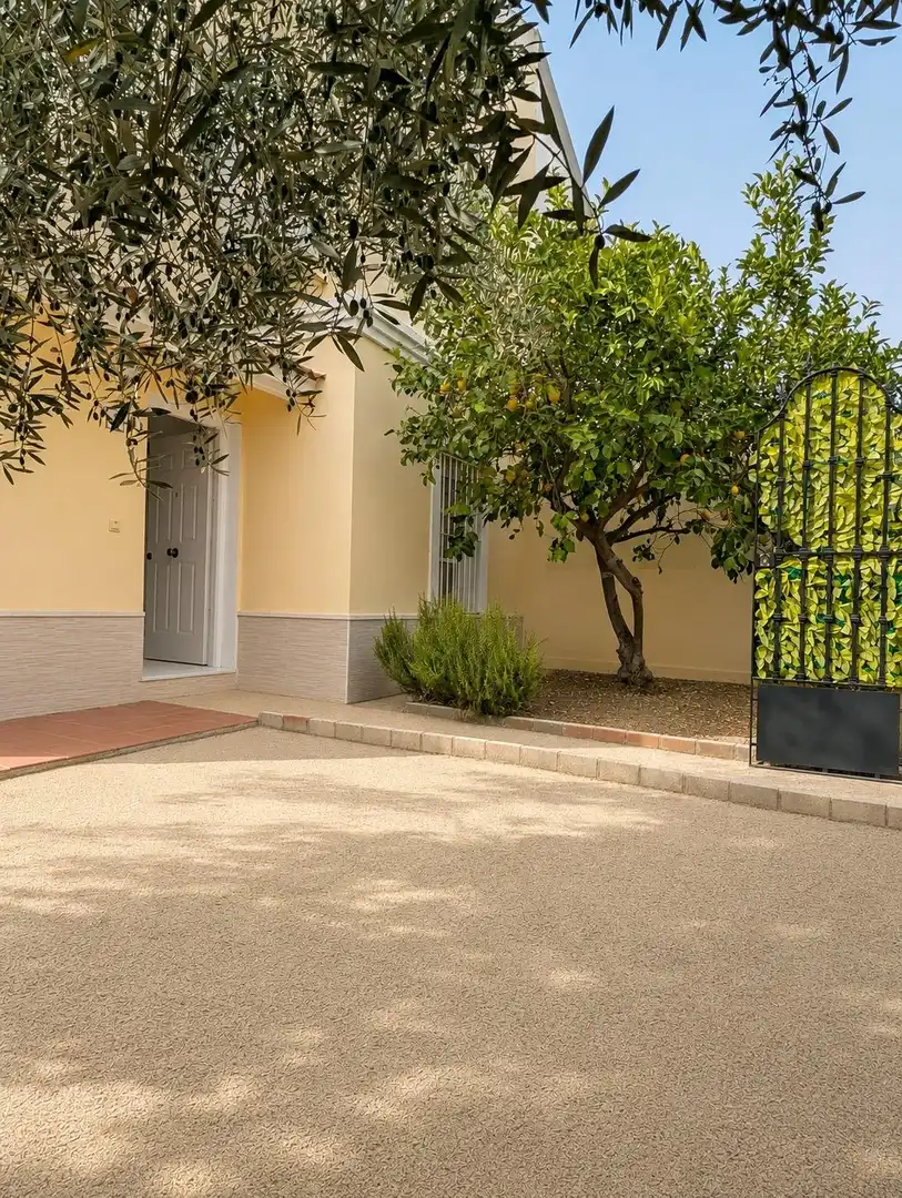 Casa amb jardí en venda a Sanlúcar la Mayor, imagen 19