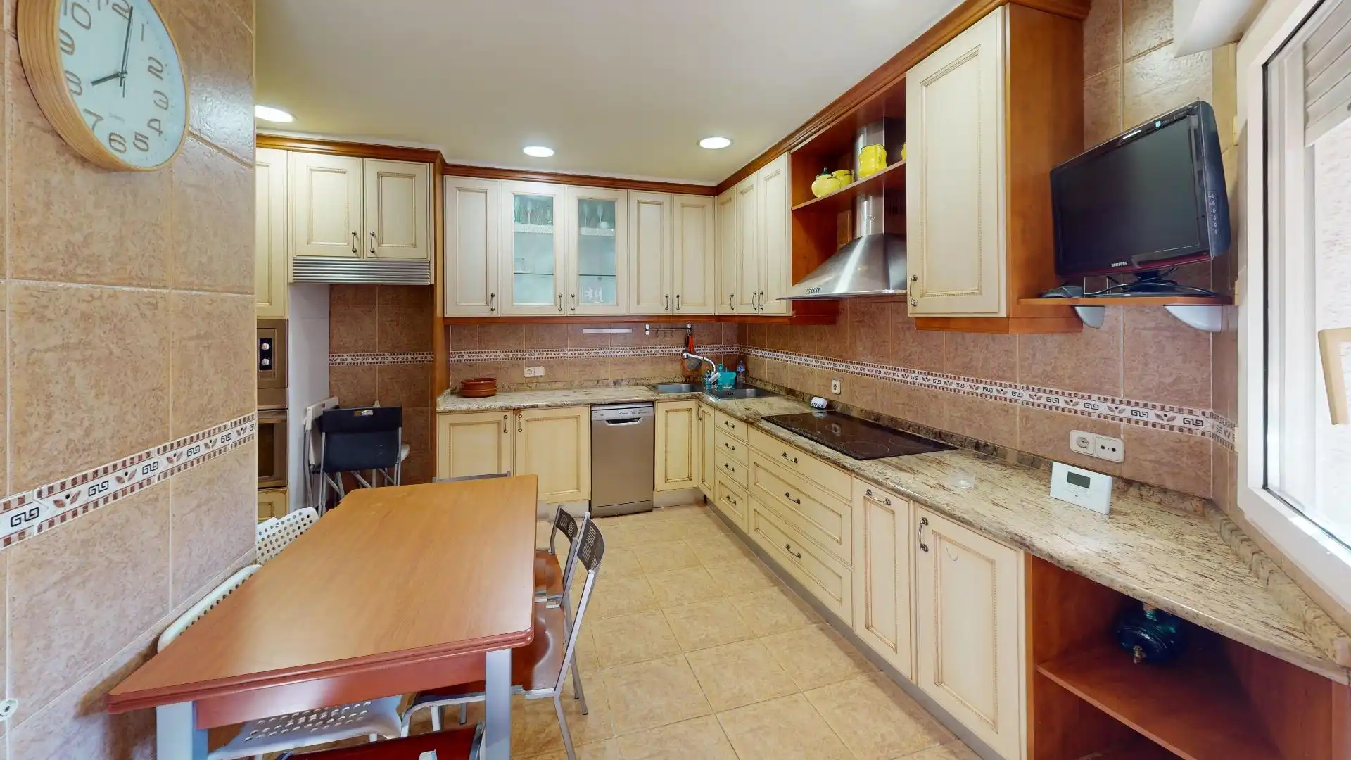 Cocina de Casa adosada en venta en El Molar (Madrid) con Calefacción, Jardín privado y Terraza