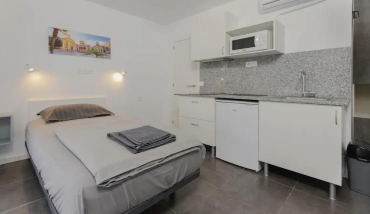 Wohnung zur Miete in Barrio de Benicalap