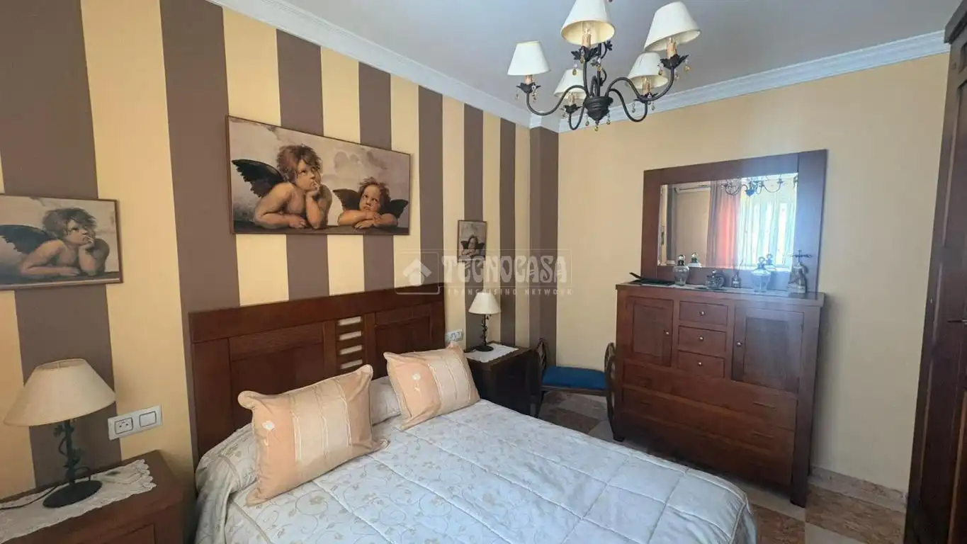 Bedroom of Flat for sale in Arjona