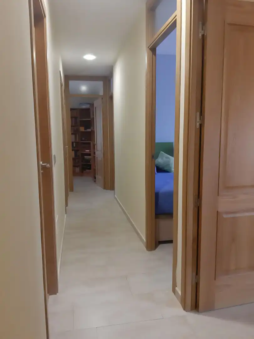 Flat for rent in Algeciras  with Air Conditioner and Furnished