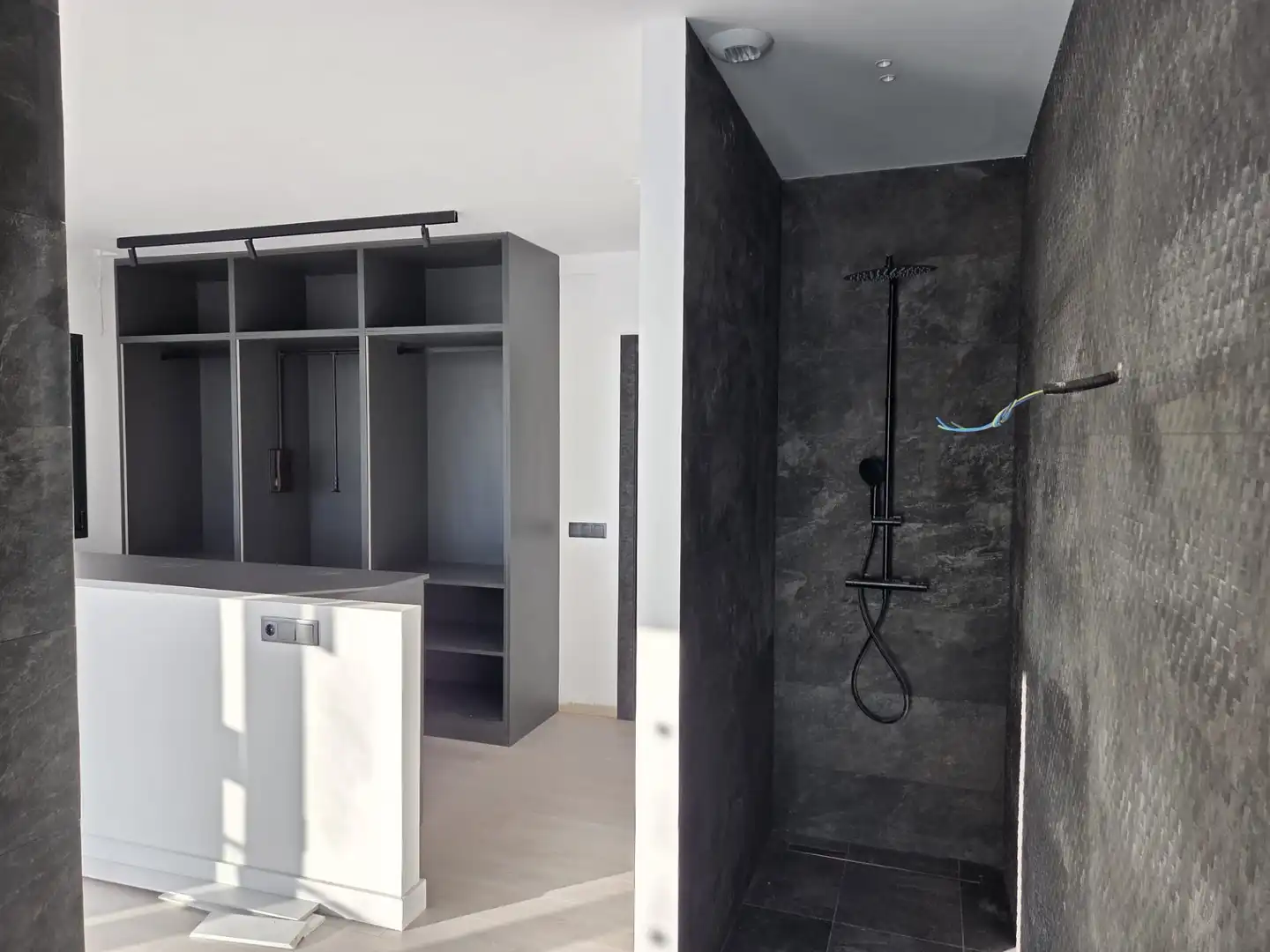 Bany de Casa o xalet en venda en Málaga amb Aire condicionat, Terrassa i Piscina